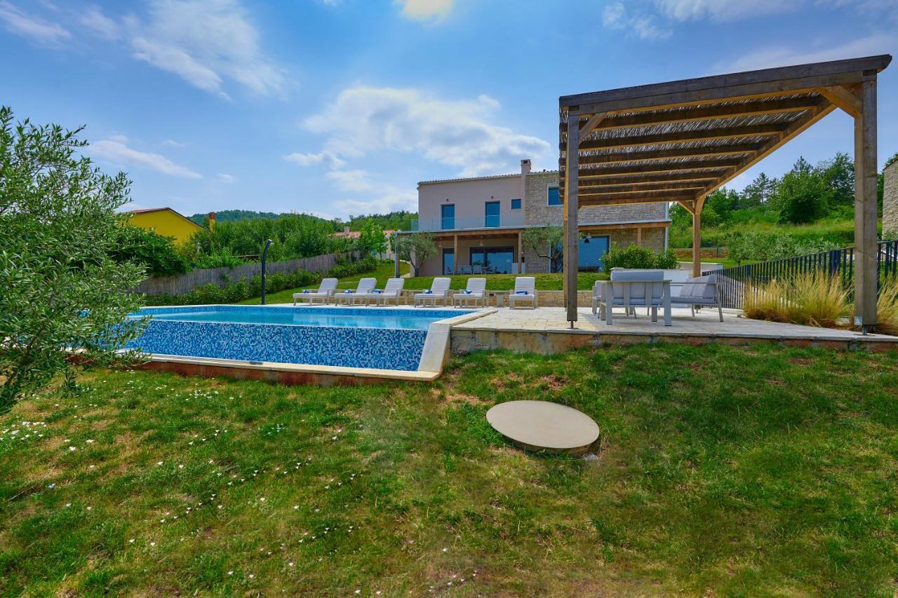 Motovun Villas 外观 照片